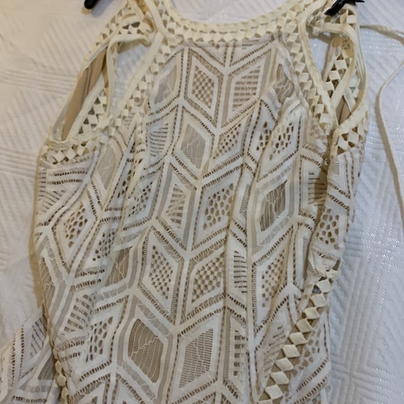 The most stunning dress - Picture 2 of 5